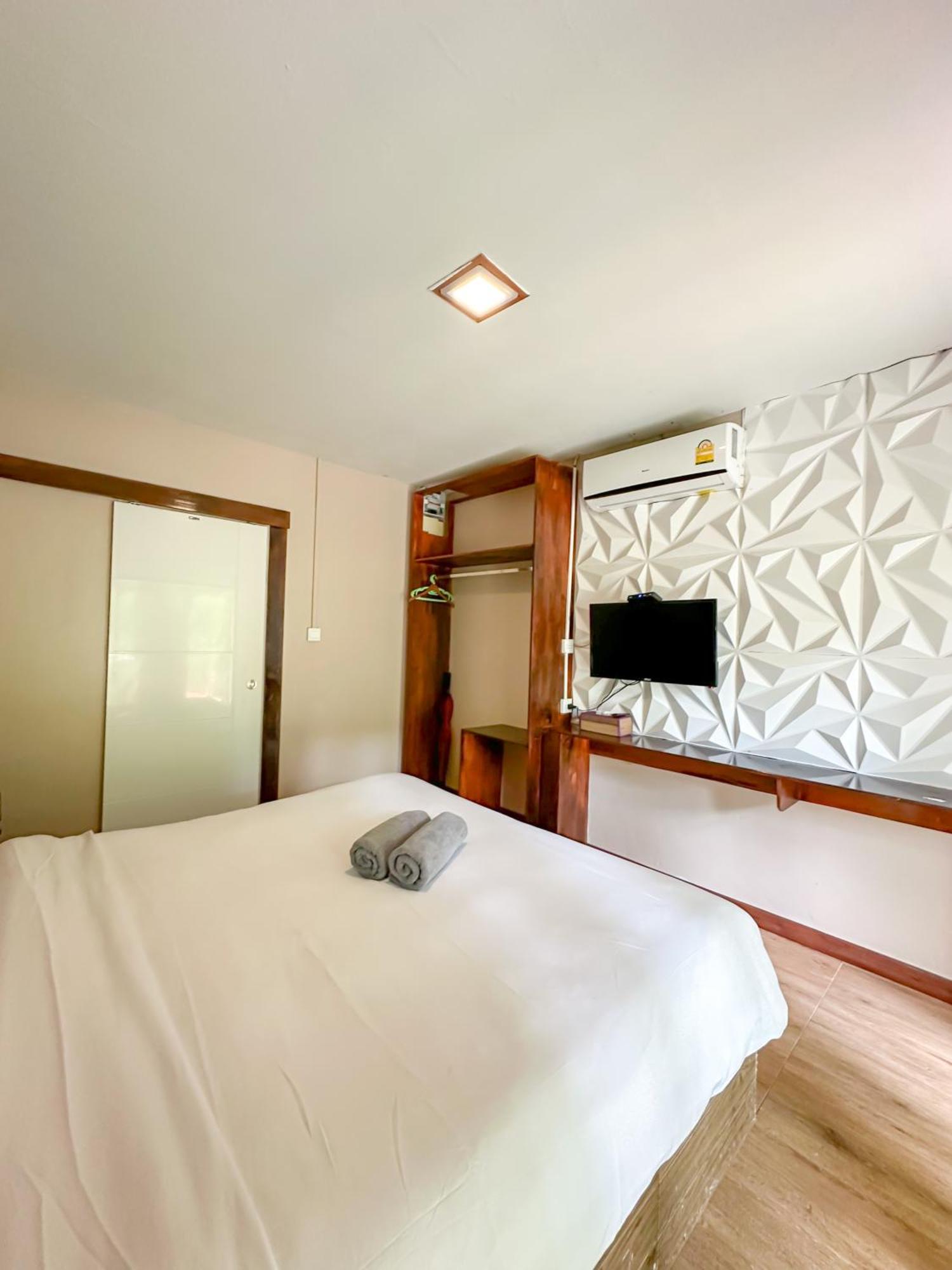 Good Mood Resort Koh Lipe Exteriör bild