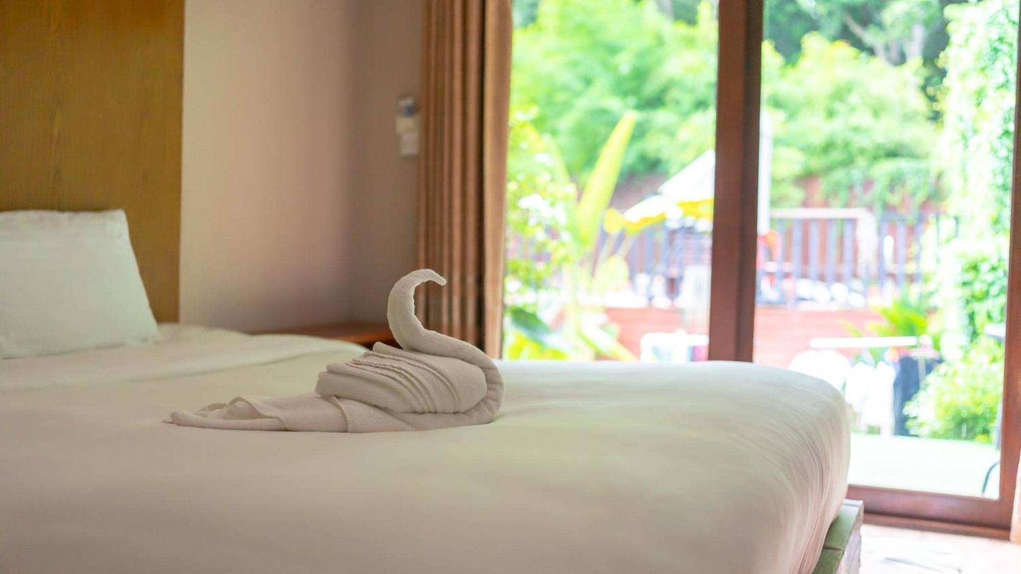 Good Mood Resort Koh Lipe Exteriör bild